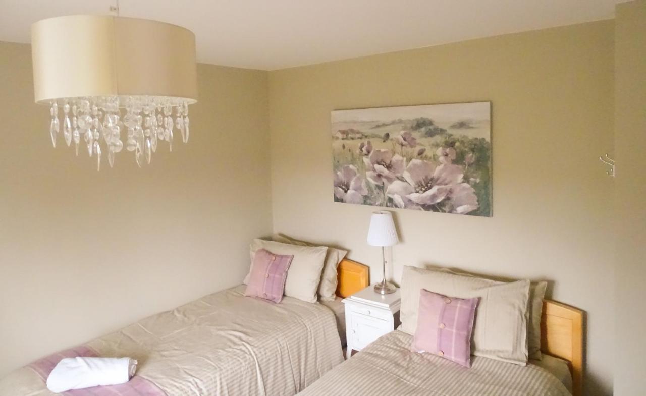 Woldsend Villa Moreton-in-Marsh Bagian luar foto