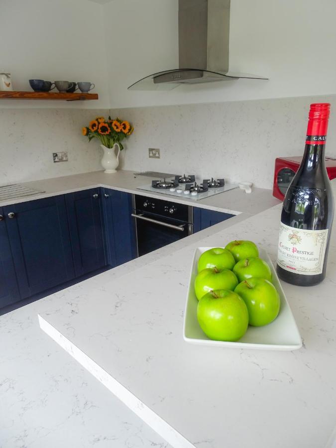 Woldsend Villa Moreton-in-Marsh Bagian luar foto